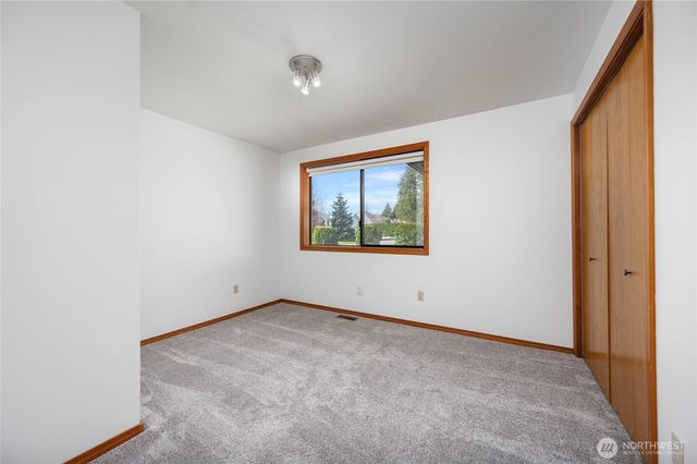 12371 Rainier Drive, Burlington, WA 98233