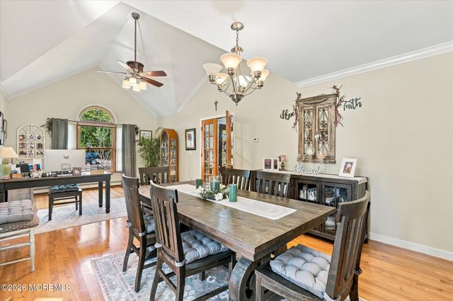 14 Oak Leaf Drive, Waretown, NJ 08758