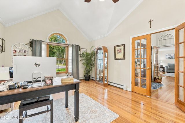 14 Oak Leaf Drive, Waretown, NJ 08758