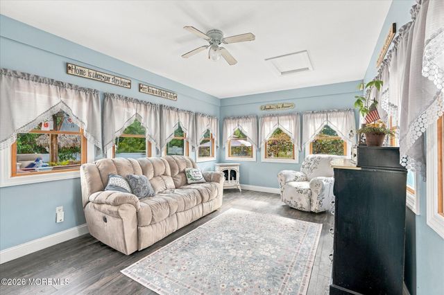 14 Oak Leaf Drive, Waretown, NJ 08758