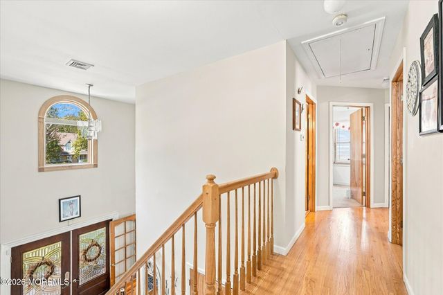 14 Oak Leaf Drive, Waretown, NJ 08758