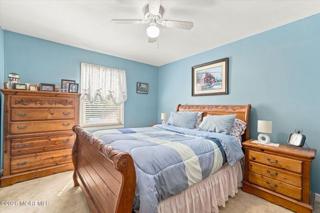 14 Oak Leaf Drive, Waretown, NJ 08758