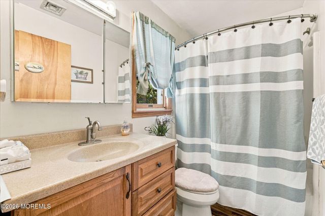 14 Oak Leaf Drive, Waretown, NJ 08758