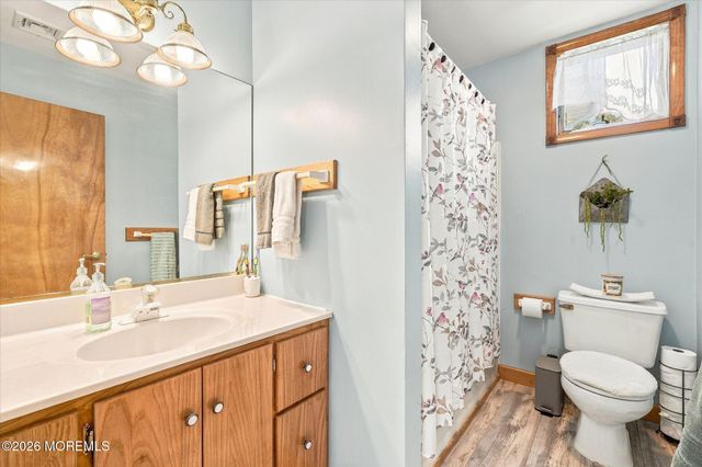 14 Oak Leaf Drive, Waretown, NJ 08758