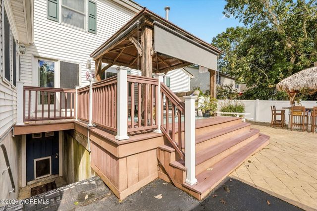 14 Oak Leaf Drive, Waretown, NJ 08758