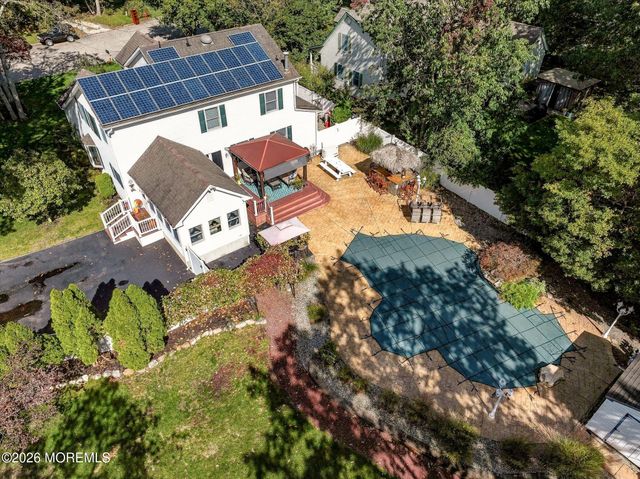 14 Oak Leaf Drive, Waretown, NJ 08758