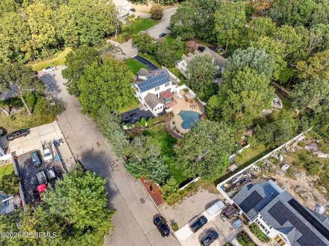 14 Oak Leaf Drive, Waretown, NJ 08758