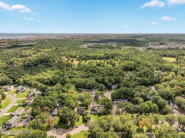 14 Oak Leaf Drive, Waretown, NJ 08758