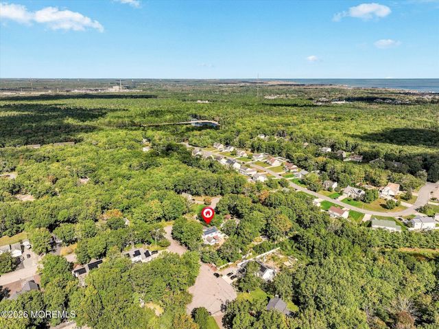 14 Oak Leaf Drive, Waretown, NJ 08758