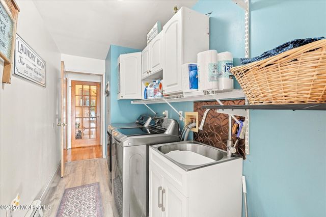 14 Oak Leaf Drive, Waretown, NJ 08758