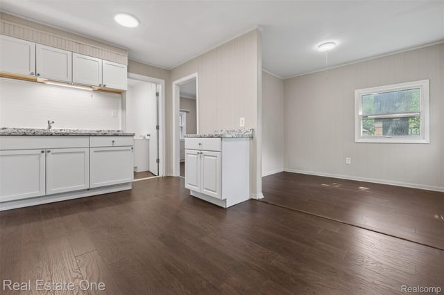 111 S Atwater Street, Durand, MI 48429