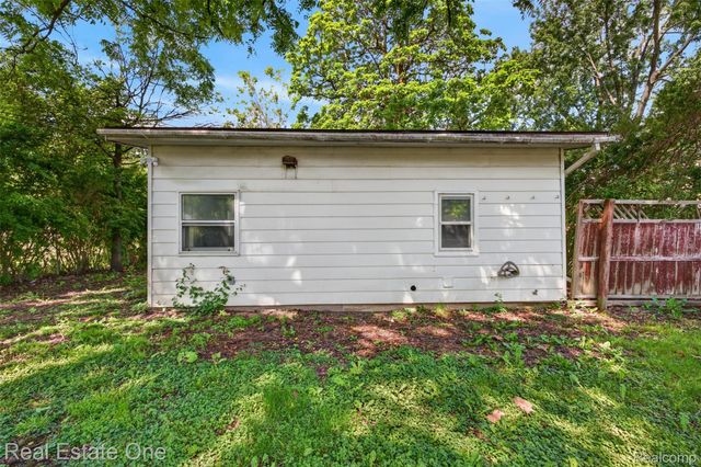 111 S Atwater Street, Durand, MI 48429