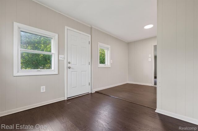 111 S Atwater Street, Durand, MI 48429