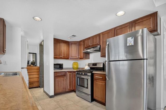 575 E 5, Chula Vista, CA 91910
