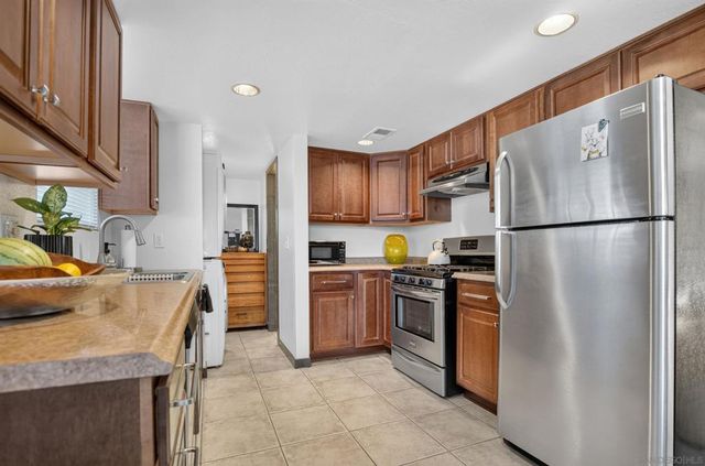 575 E 5, Chula Vista, CA 91910