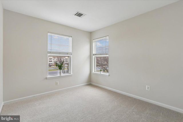 25324 ASHBURY DR, Chantilly, VA 20152