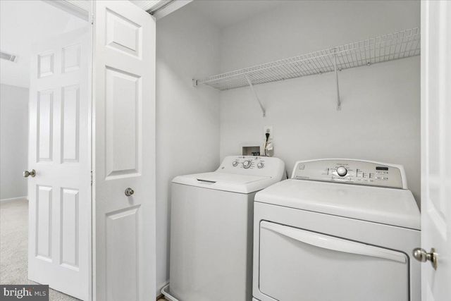 25324 ASHBURY DR, Chantilly, VA 20152