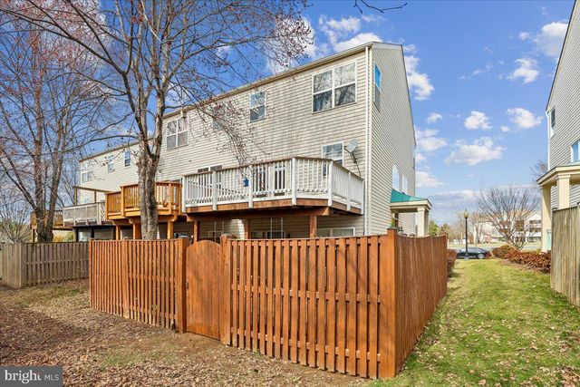 25324 ASHBURY DR, Chantilly, VA 20152