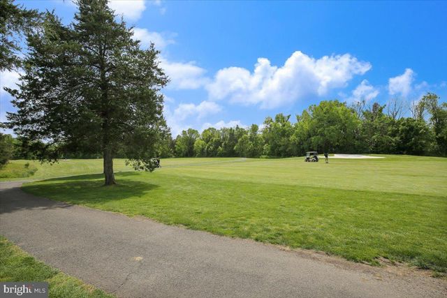 25324 ASHBURY DR, Chantilly, VA 20152