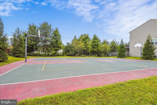 25324 ASHBURY DR, Chantilly, VA 20152