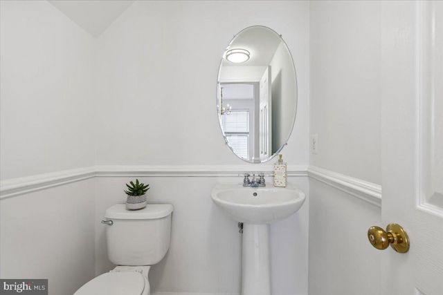 25324 ASHBURY DR, Chantilly, VA 20152