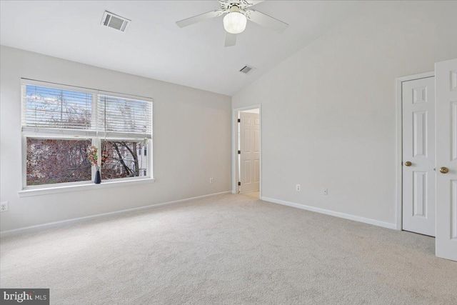 25324 ASHBURY DR, Chantilly, VA 20152