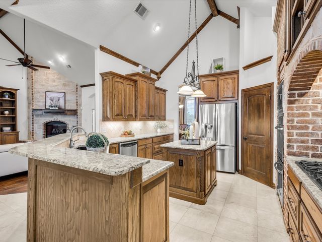 1300 Ruby Lea Lane, Fort Worth, TX 76179