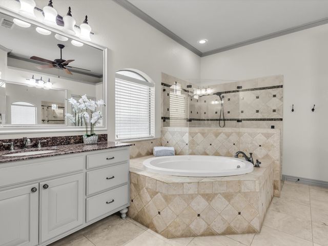 1300 Ruby Lea Lane, Fort Worth, TX 76179