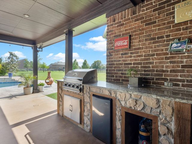 1300 Ruby Lea Lane, Fort Worth, TX 76179