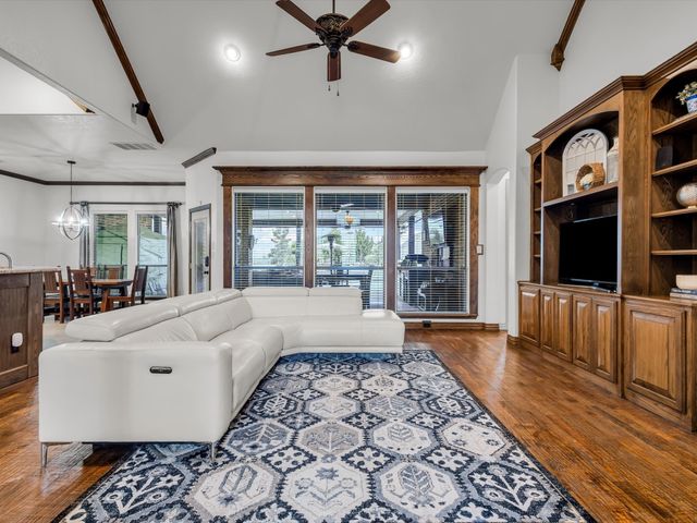 1300 Ruby Lea Lane, Fort Worth, TX 76179