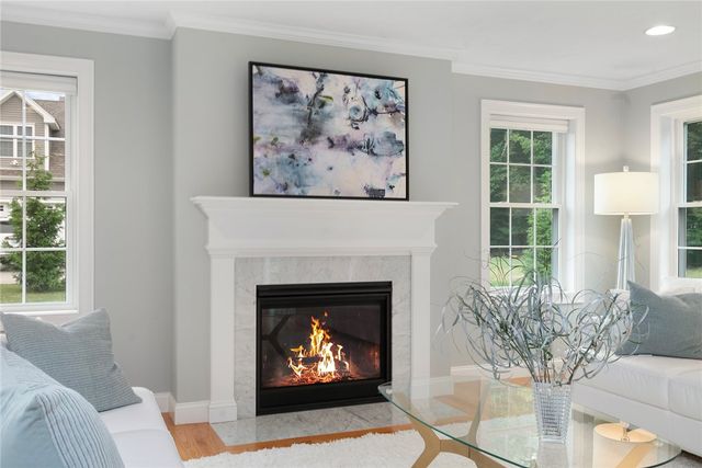 42 East Lantern Road, Lincoln, RI 02865