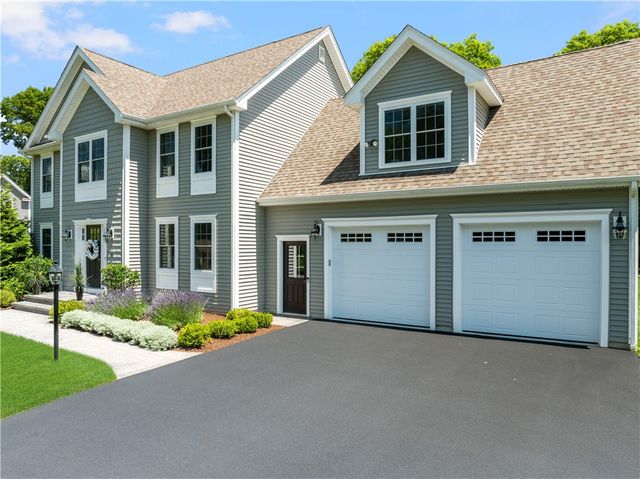 42 East Lantern Road, Lincoln, RI 02865