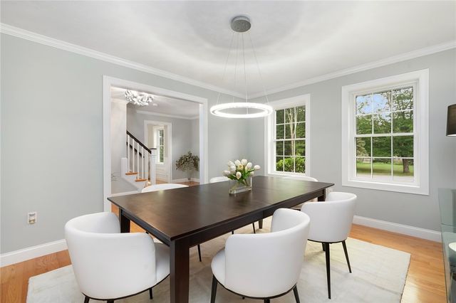 42 East Lantern Road, Lincoln, RI 02865
