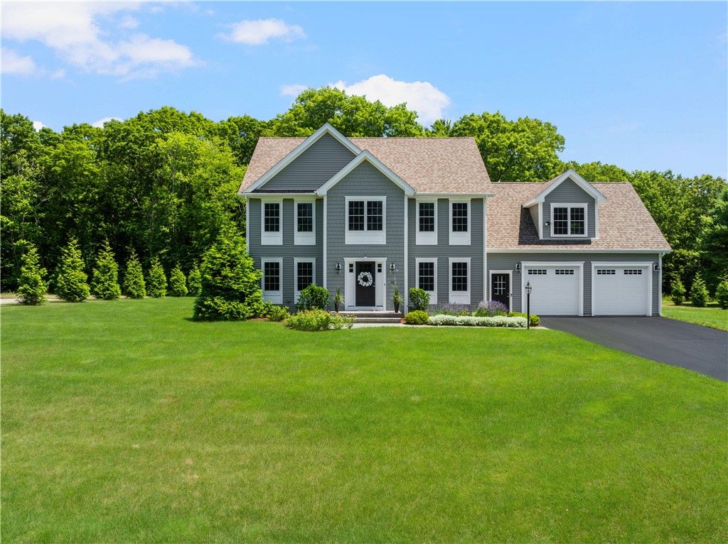 42 East Lantern Road, Lincoln, RI 02865