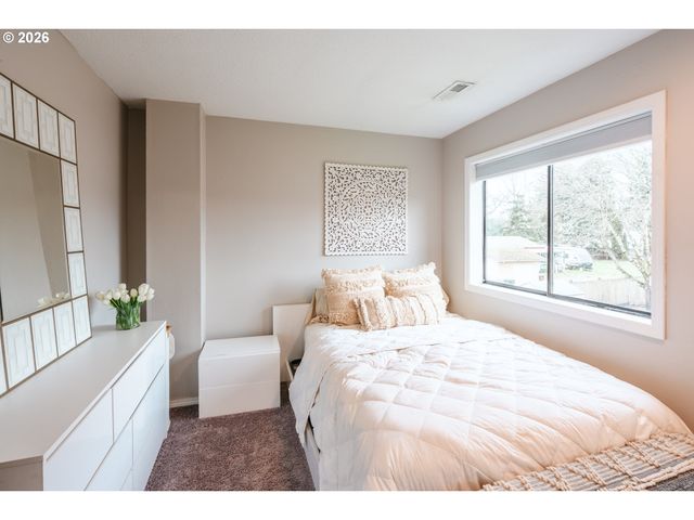 280 NELSON Ln, Gladstone, OR 97027