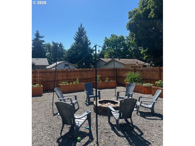 280 NELSON Ln, Gladstone, OR 97027