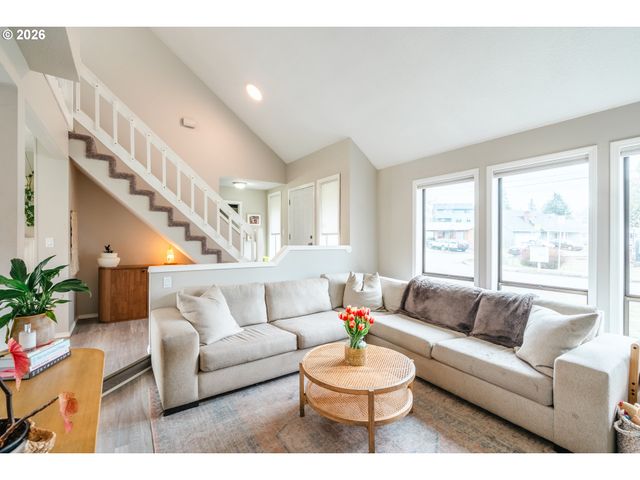 280 NELSON Ln, Gladstone, OR 97027