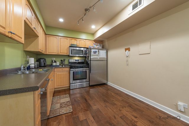 729 Limerick Lane 2D, Schaumburg, IL 60193