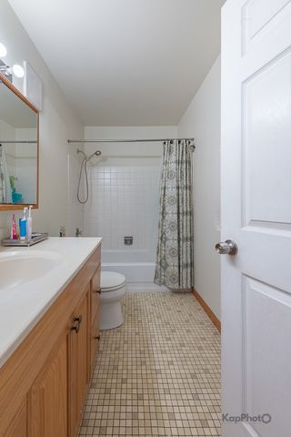 729 Limerick Lane 2D, Schaumburg, IL 60193
