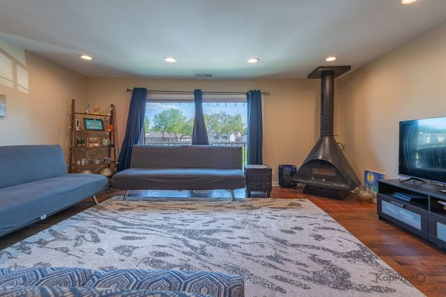 729 Limerick Lane 2D, Schaumburg, IL 60193