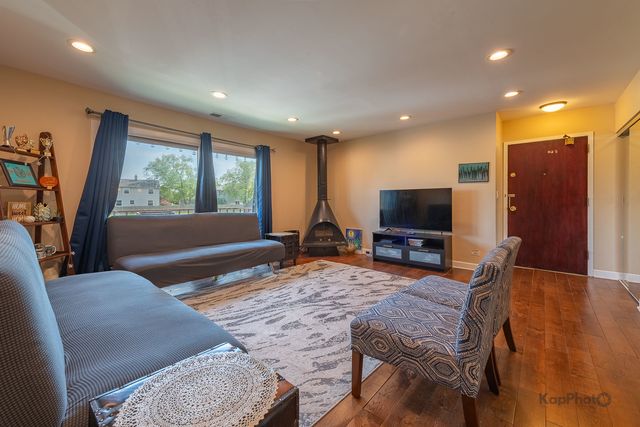 729 Limerick Lane 2D, Schaumburg, IL 60193