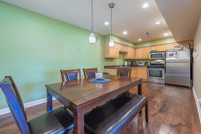 729 Limerick Lane 2D, Schaumburg, IL 60193