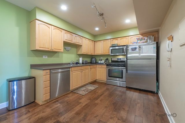 729 Limerick Lane 2D, Schaumburg, IL 60193