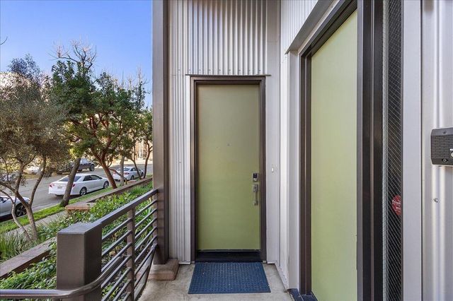 2939 Glascock St, Oakland, CA 94601