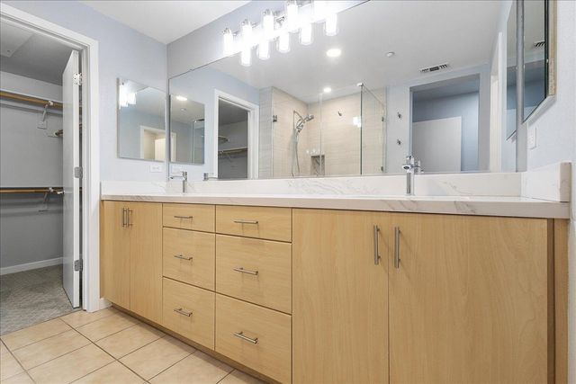 2939 Glascock St, Oakland, CA 94601