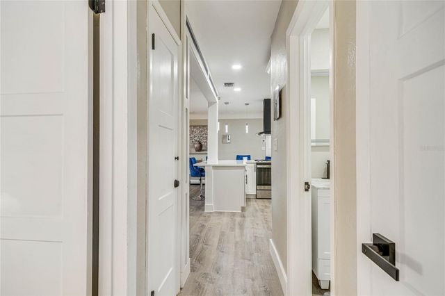 2901 70TH STREET N, St Petersburg, FL 33710