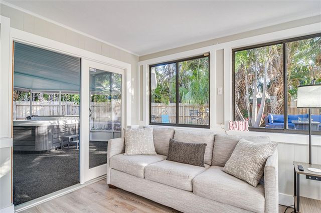 2901 70TH STREET N, St Petersburg, FL 33710