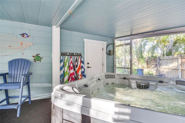 2901 70TH STREET N, St Petersburg, FL 33710