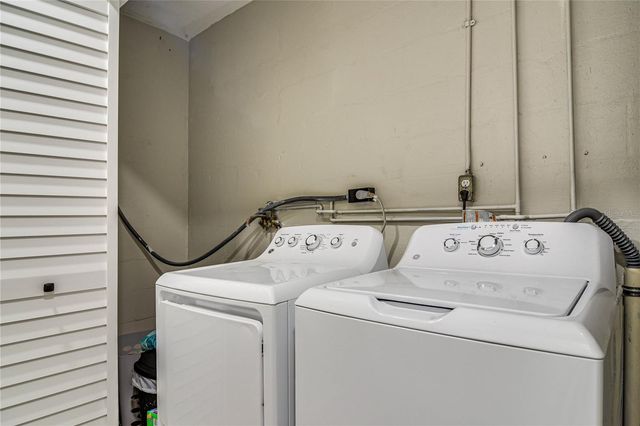 2901 70TH STREET N, St Petersburg, FL 33710