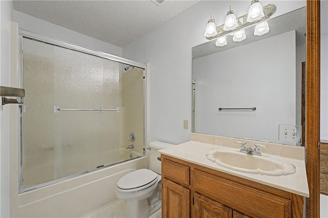 72 McKenzie Drive, Bella Vista, AR 72715